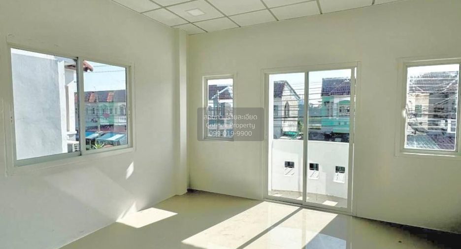 For sale 2 bedrooms townhouse in Sai Noi, Nonthaburi