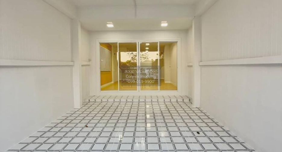 For sale 2 bedrooms townhouse in Pak Kret, Nonthaburi