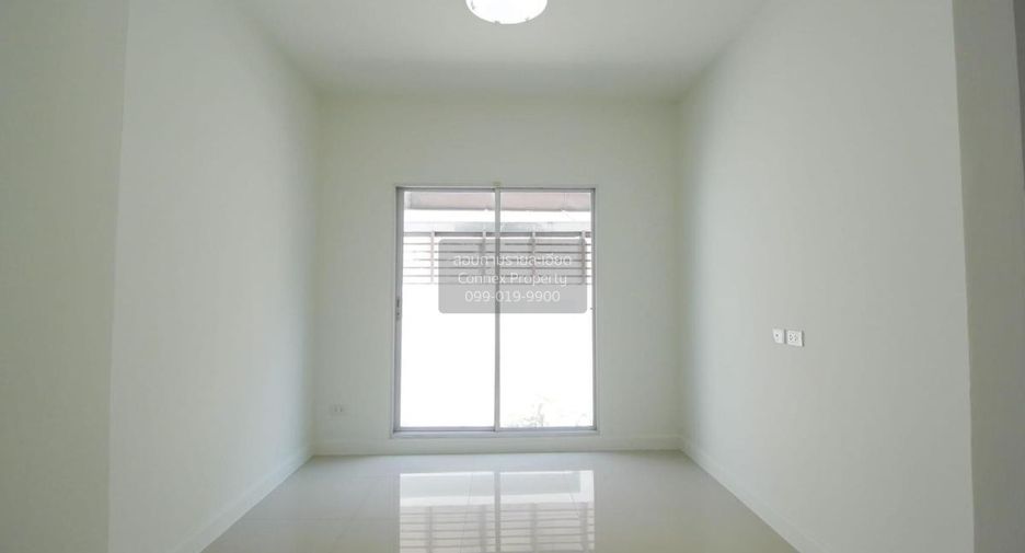 For sale 3 bedrooms townhouse in Bang Khun Thian, Bangkok