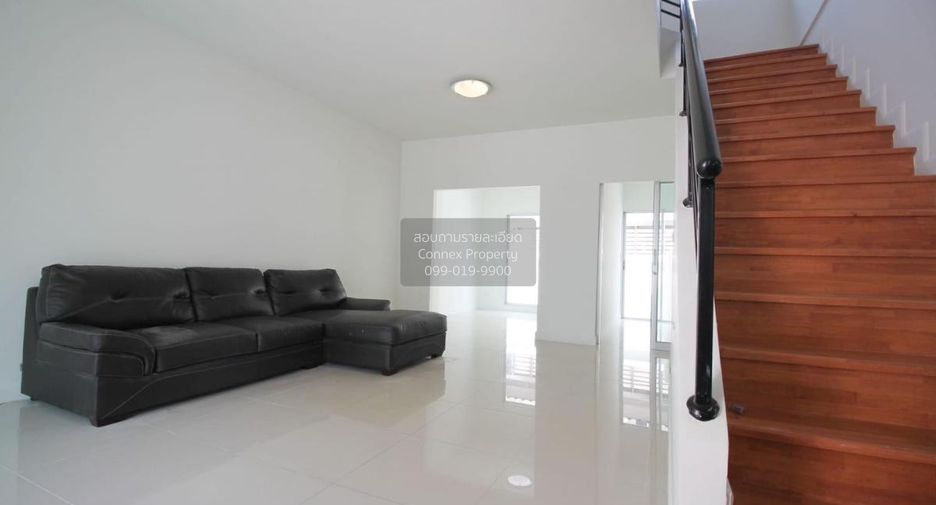 For sale 3 bedrooms townhouse in Bang Khun Thian, Bangkok