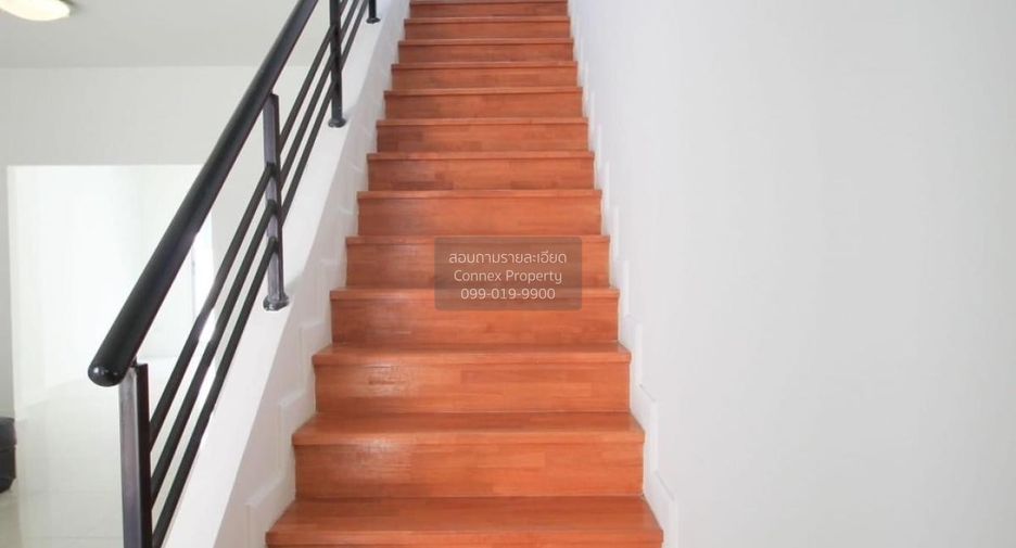 For sale 3 bedrooms townhouse in Bang Khun Thian, Bangkok