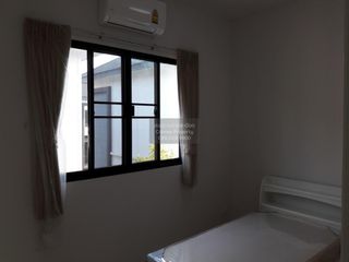 Casa adosada en venta de 3 habitaciones en Phasi Charoen, Bangkok