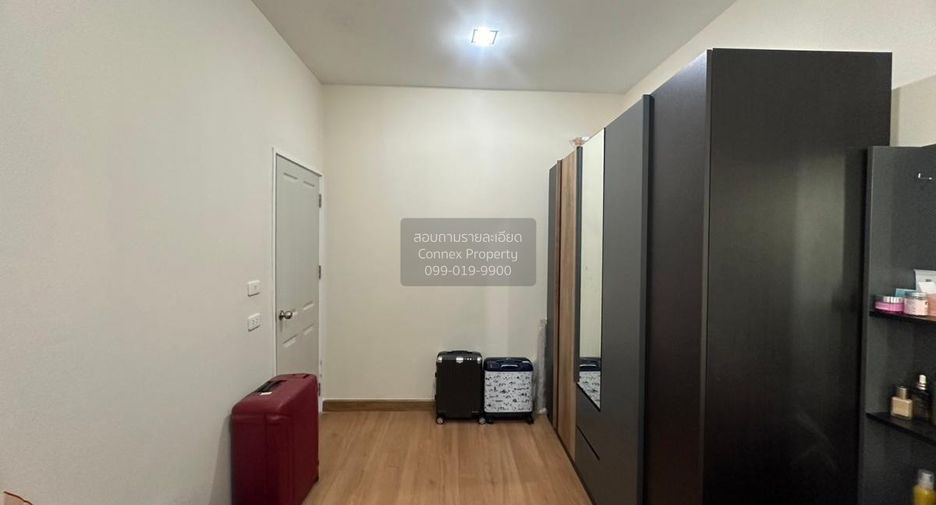For sale 4 bedrooms townhouse in Mueang Nonthaburi, Nonthaburi