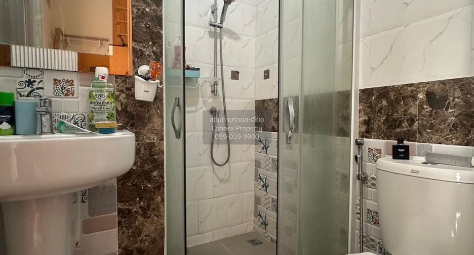 For sale 4 bedrooms townhouse in Mueang Nonthaburi, Nonthaburi