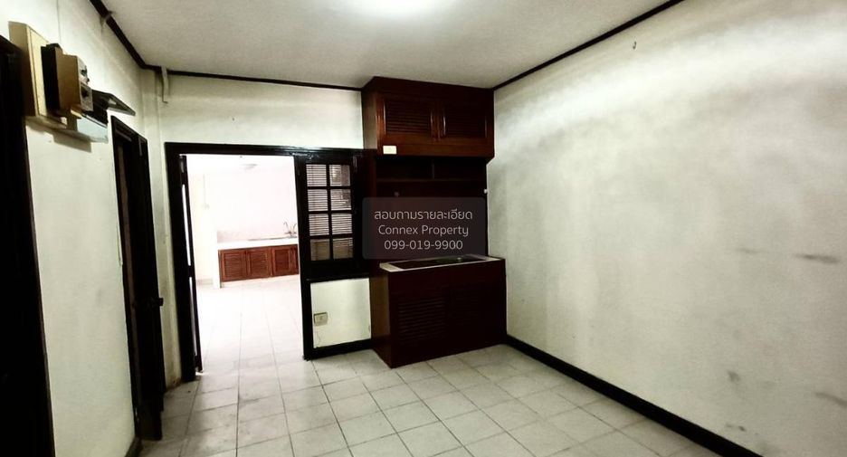 À vendre 3 chambres maison à Wang Thonglang, Bangkok