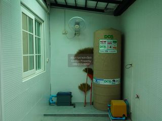 出售 4 卧室 联排别墅 在 Lak Si, 曼谷
