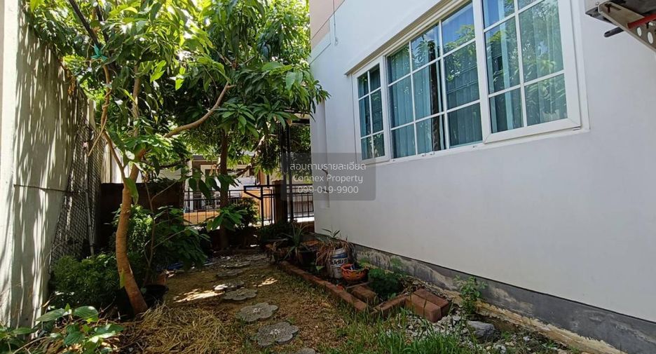For sale 4 bedrooms townhouse in Mueang Samut Sakhon, Samut Sakhon