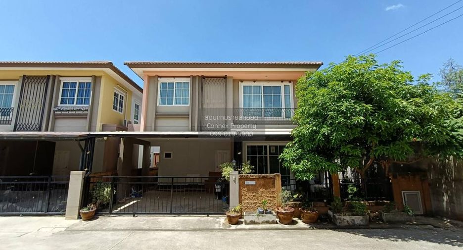 For sale 4 bedrooms townhouse in Mueang Samut Sakhon, Samut Sakhon