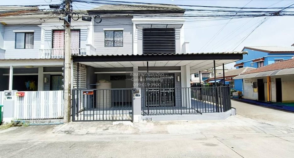Casa adosada en venta de 3 habitaciones en Khlong Luang, Pathum Thani