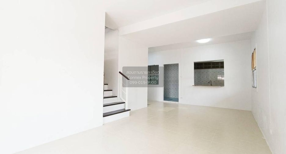 Casa adosada en venta de 3 habitaciones en Khlong Luang, Pathum Thani