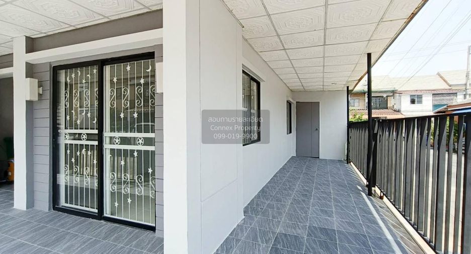 Casa adosada en venta de 3 habitaciones en Khlong Luang, Pathum Thani