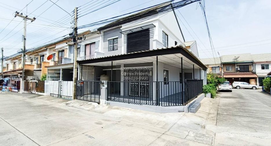 Casa adosada en venta de 3 habitaciones en Khlong Luang, Pathum Thani