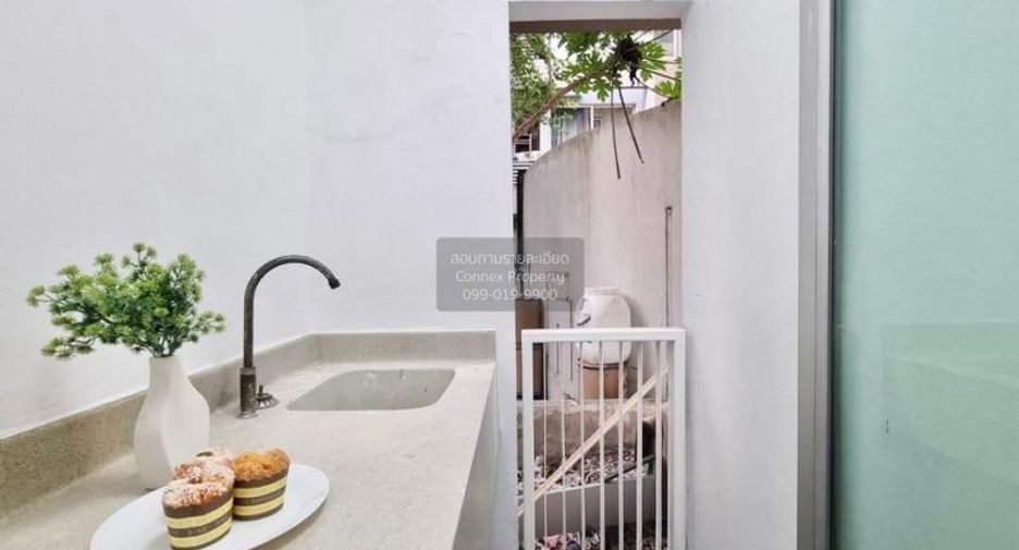 For sale 1 Beds condo in Suan Luang, Bangkok
