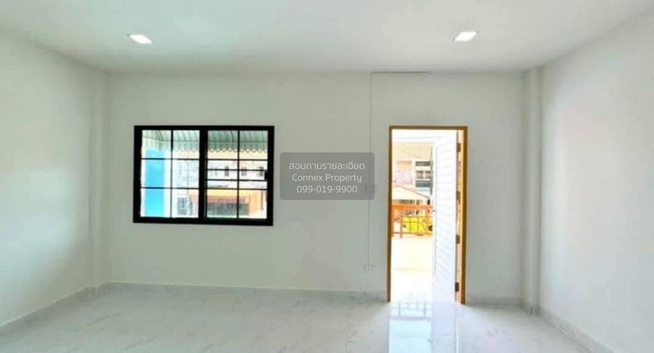 For sale 4 bedrooms townhouse in Thanyaburi, Pathum Thani