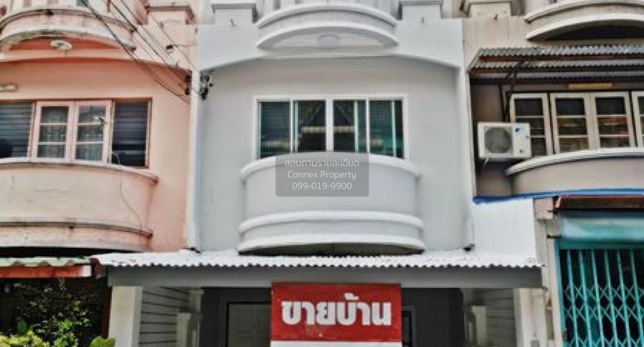 For sale 4 bedrooms townhouse in Nong Khaem, Bangkok