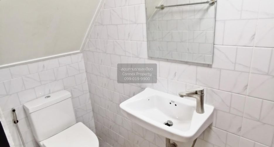 For sale 4 bedrooms townhouse in Nong Khaem, Bangkok