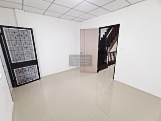 出售 4 卧室 联排别墅 在 Nong Khaem, 曼谷