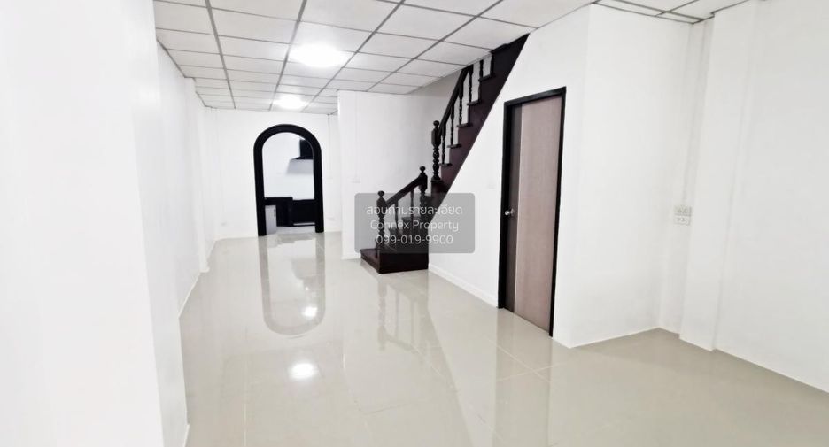 For sale 4 bedrooms townhouse in Nong Khaem, Bangkok