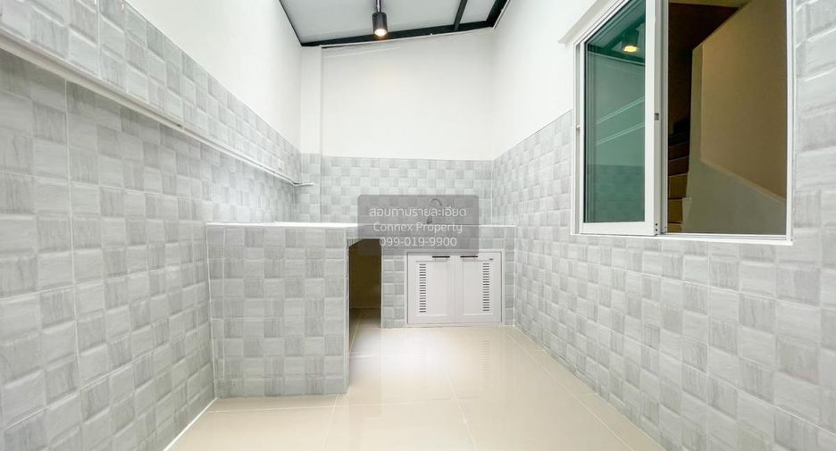 For sale 3 bedrooms townhouse in Bang Kruai, Nonthaburi