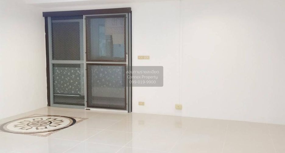 For sale 2 bedrooms condo in Bang Na, Bangkok