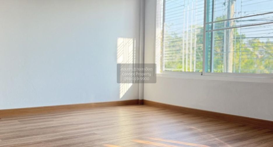 For sale 3 bedrooms townhouse in Lam Luk Ka, Pathum Thani