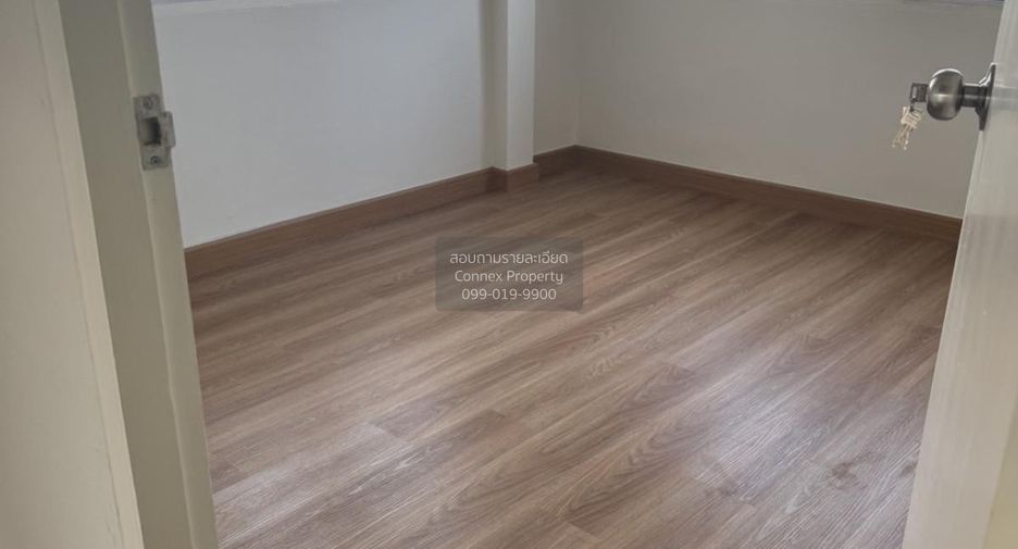 For sale 3 bedrooms townhouse in Lam Luk Ka, Pathum Thani