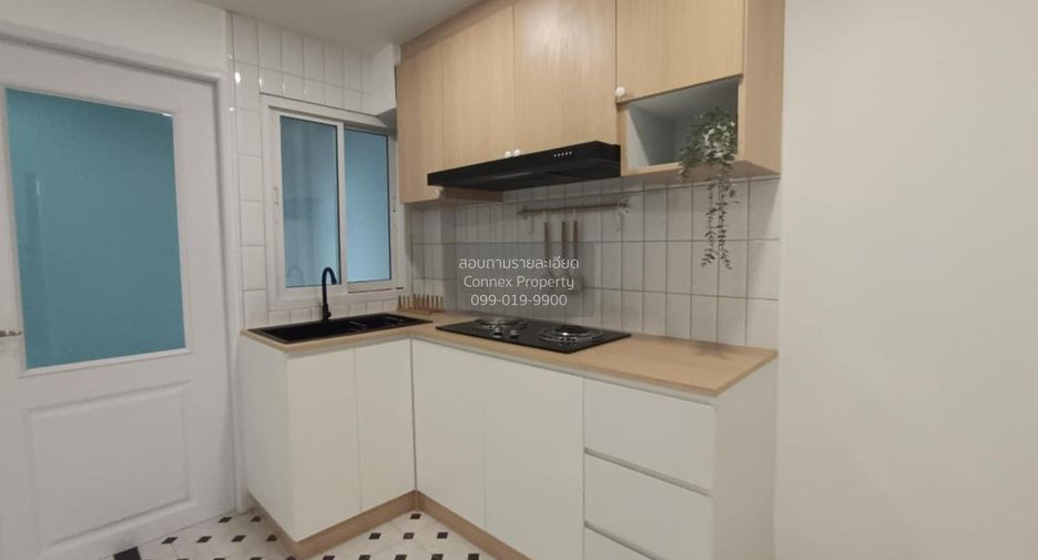 For sale 3 bedrooms townhouse in Pak Kret, Nonthaburi