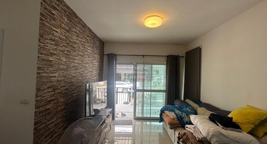 For sale 3 bedrooms townhouse in Bang Sao Thong, Samut Prakan