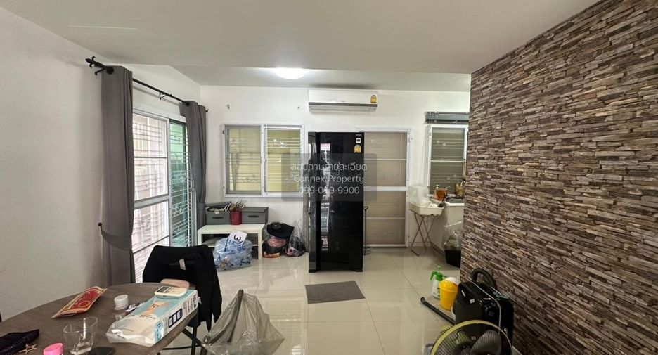 For sale 3 bedrooms townhouse in Bang Sao Thong, Samut Prakan
