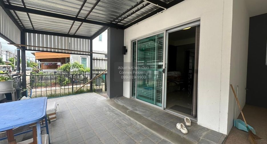 For sale 3 bedrooms townhouse in Bang Sao Thong, Samut Prakan