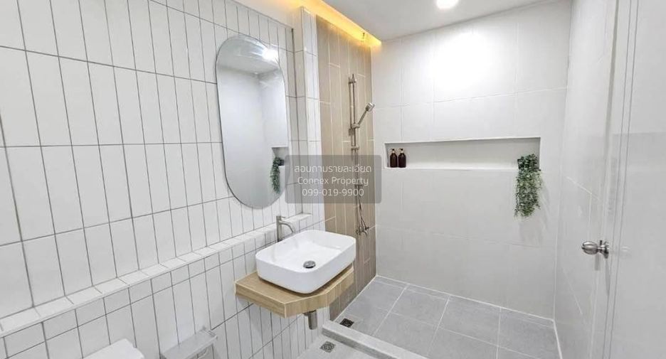 Reihenhaus zum Kauf mit 2 Zimmer in Phra Khanong, Bangkok
