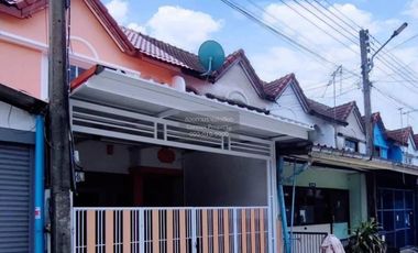 For sale 2 ベッドルーム townhouse in Krathum Baen, Samut Sakhon