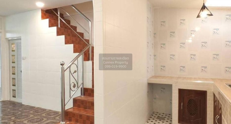 For sale 3 bedrooms townhouse in Mueang Samut Sakhon, Samut Sakhon