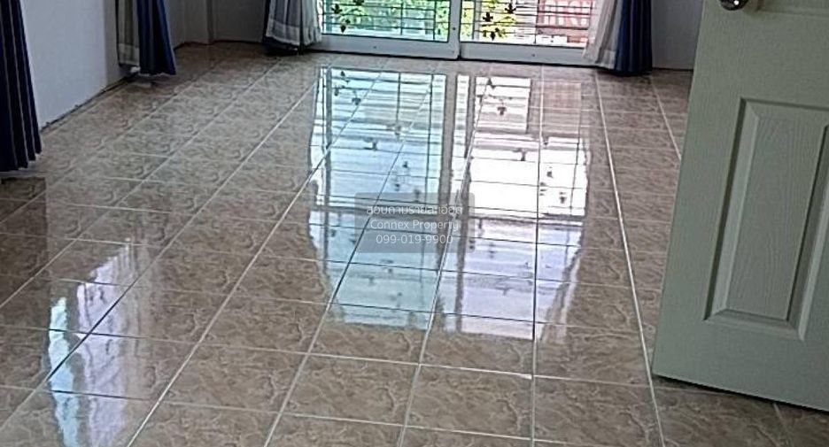 Casa adosada en venta de 4 habitaciones en Mueang Samut Sakhon, Samut Sakhon