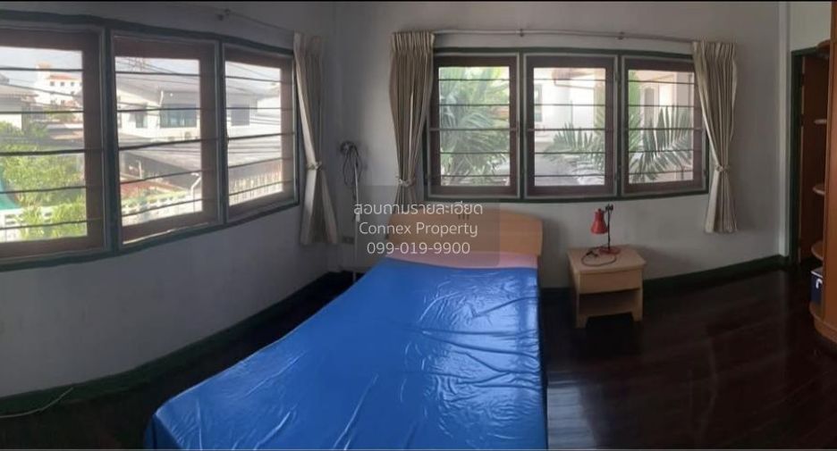 For sale 5 bedrooms house in Mueang Nonthaburi, Nonthaburi