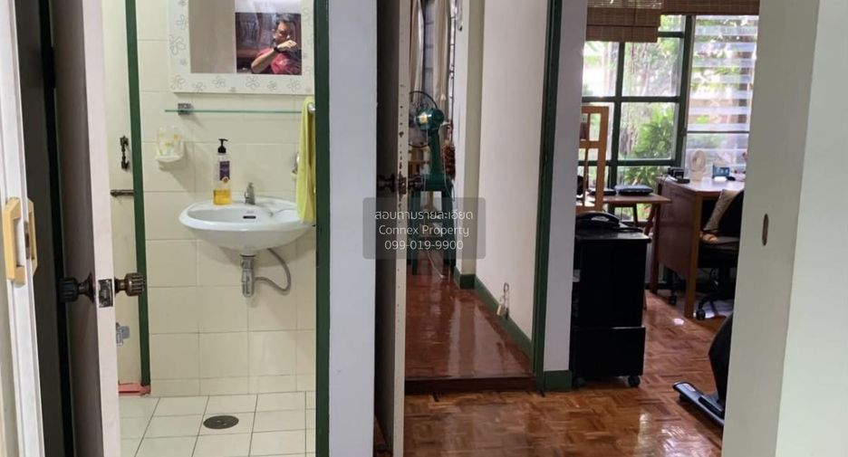 For sale 5 bedrooms house in Mueang Nonthaburi, Nonthaburi