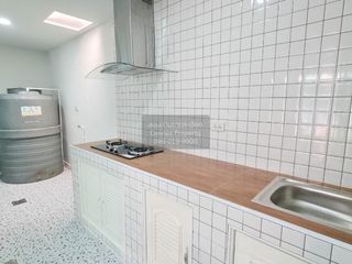 Casa adosada en venta de 3 habitaciones en Min Buri, Bangkok