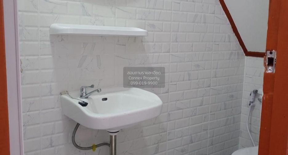 For sale 3 bedrooms townhouse in Nong Khaem, Bangkok