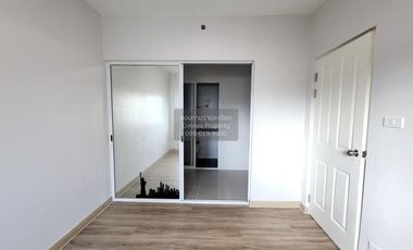Продажа 2 спальни кондо в Ратчатхещи, Бангкок