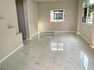 出售 4 卧室 独立屋 在 Mueang Samut Sakhon, Samut Sakhon