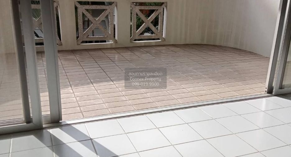 For sale 1 bed condo in Bang Kapi, Bangkok