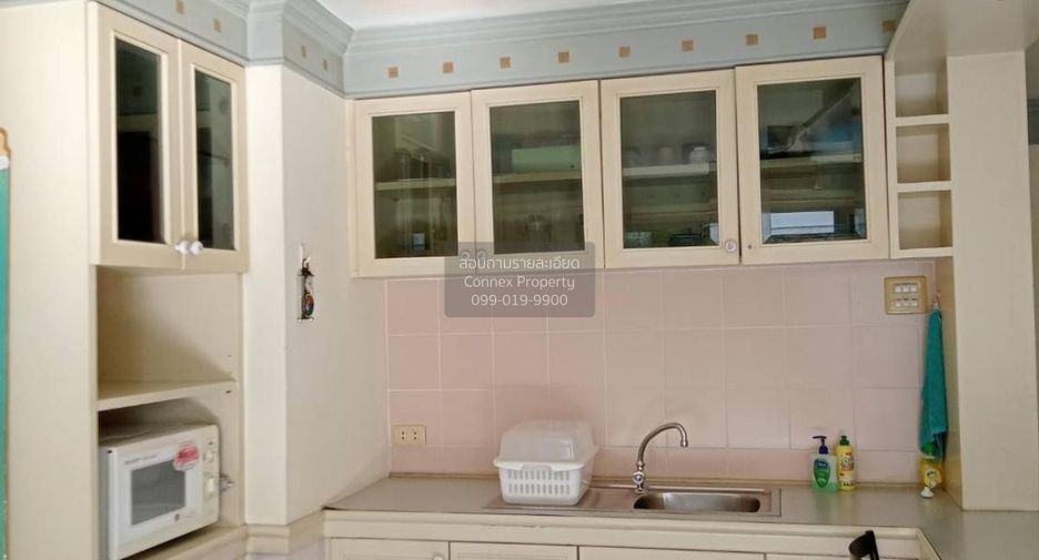 For sale 1 bed condo in Bang Kapi, Bangkok