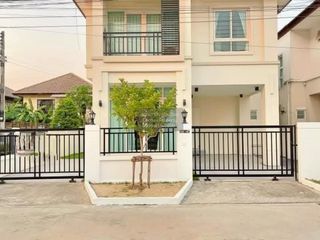 Casa en venta de 3 habitaciones en Lam Luk Ka, Pathum Thani
