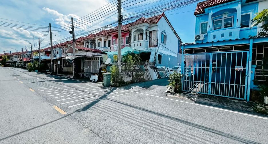 For sale 2 bedrooms townhouse in Sai Noi, Nonthaburi