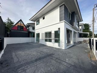 Casa en venta de 3 habitaciones en Bang Yai, Nonthaburi