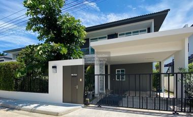 For sale 4 bedrooms house in Mueang Nonthaburi, Nonthaburi