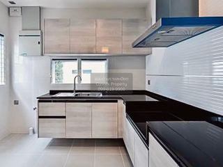 For sale 4 bedrooms house in Mueang Nonthaburi, Nonthaburi