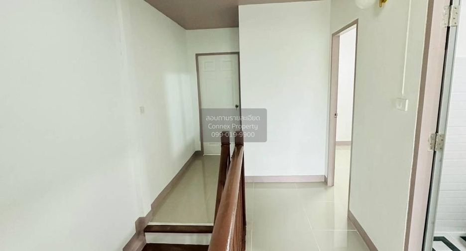 For sale 3 bedrooms townhouse in Sai Noi, Nonthaburi