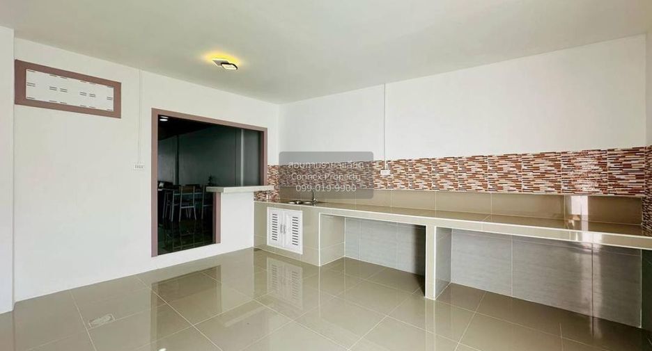 For sale 3 bedrooms townhouse in Sai Noi, Nonthaburi