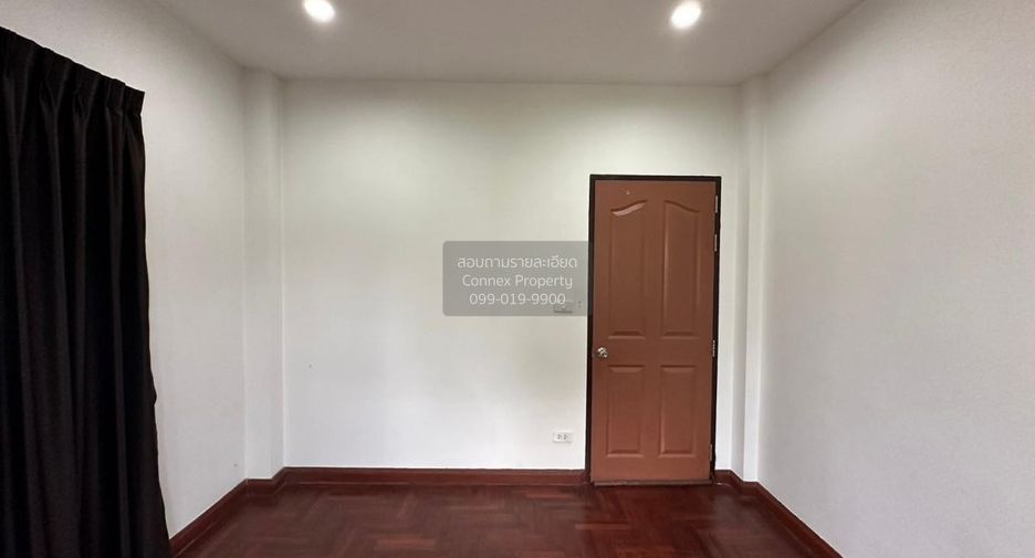Casa en venta de 4 habitaciones en Mueang Pathum Thani, Pathum Thani